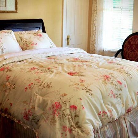 Texas Forest Country Retreat Huntington Екстер'єр фото