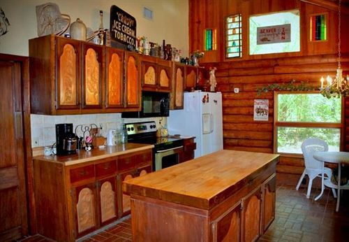 Texas Forest Country Retreat Huntington Екстер'єр фото