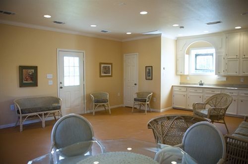 Texas Forest Country Retreat Huntington Екстер'єр фото